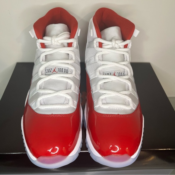 New Nike Air Jordan Retro 11 Cherry Red White Mens Size 10 CT8012-116 New In Box - Picture 4 of 10